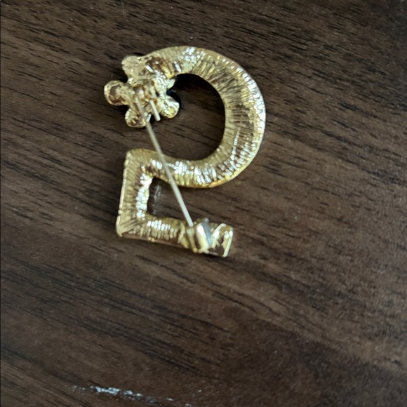 NO. 5 BROOCH GOLD /RHINESTONES W BLACK CAMELLIA FLOWER. - Picture 3 of 3